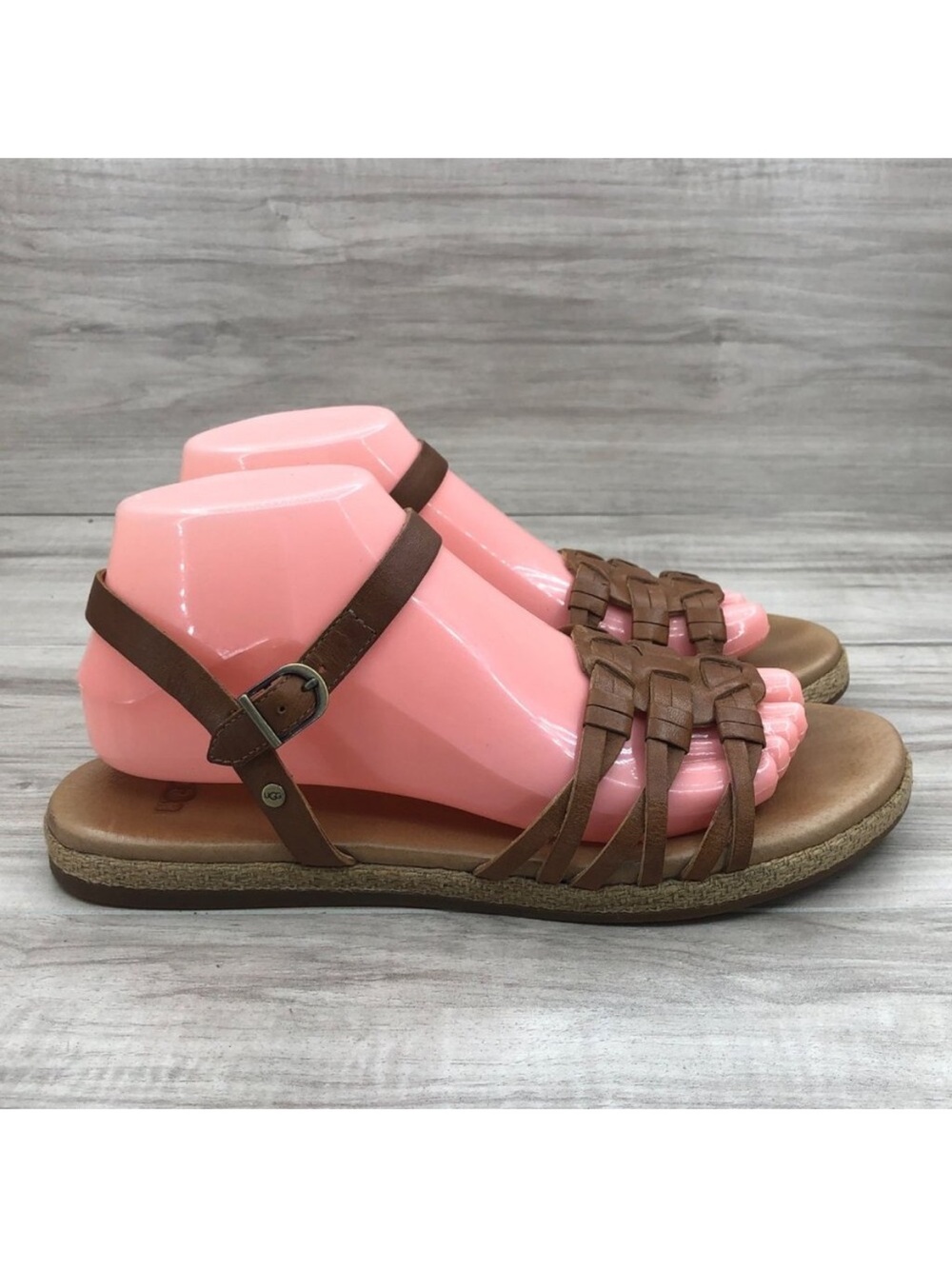 Ugg Sandals Womens 8 Larisa Brown Leather Buckle Strap Flat Shoes